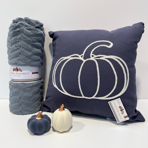 Target Other - Target 🎯 Pumpkin Pillow, Plush Blanket & Ceramic Pumpkins Fall Bundle